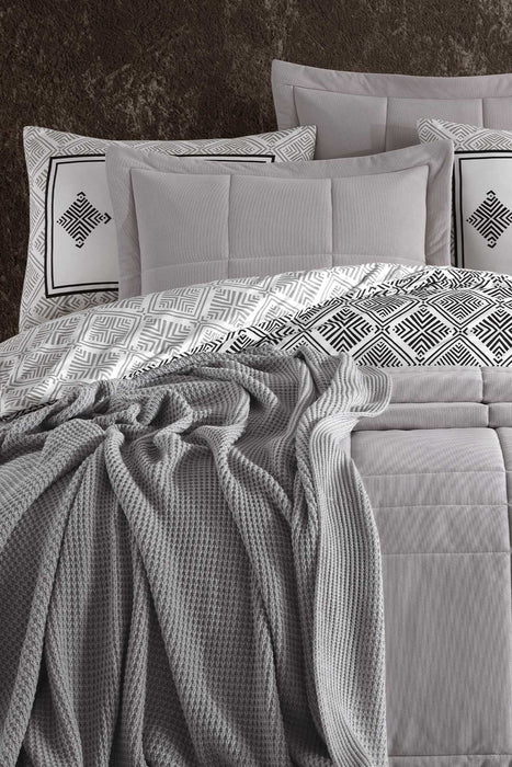 Emily Silver Dowry Pack 8 Pieces (bedspread+duvet cover)